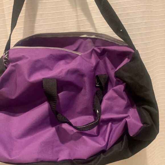 PERSONALIZED DANCE CLASS BAG
Gemline Sequel Sport Duffel Bag - Picture 4 of 5